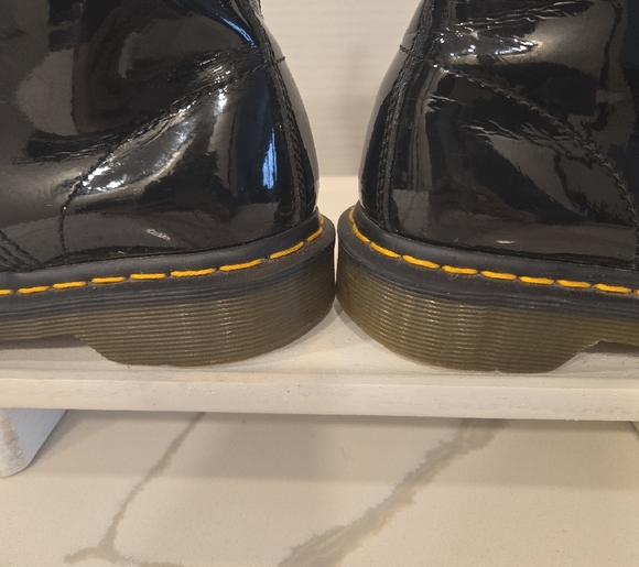 Dr. Martins Womens Black Patent Leather Combat Boots Size 7 - Picture 5 of 9